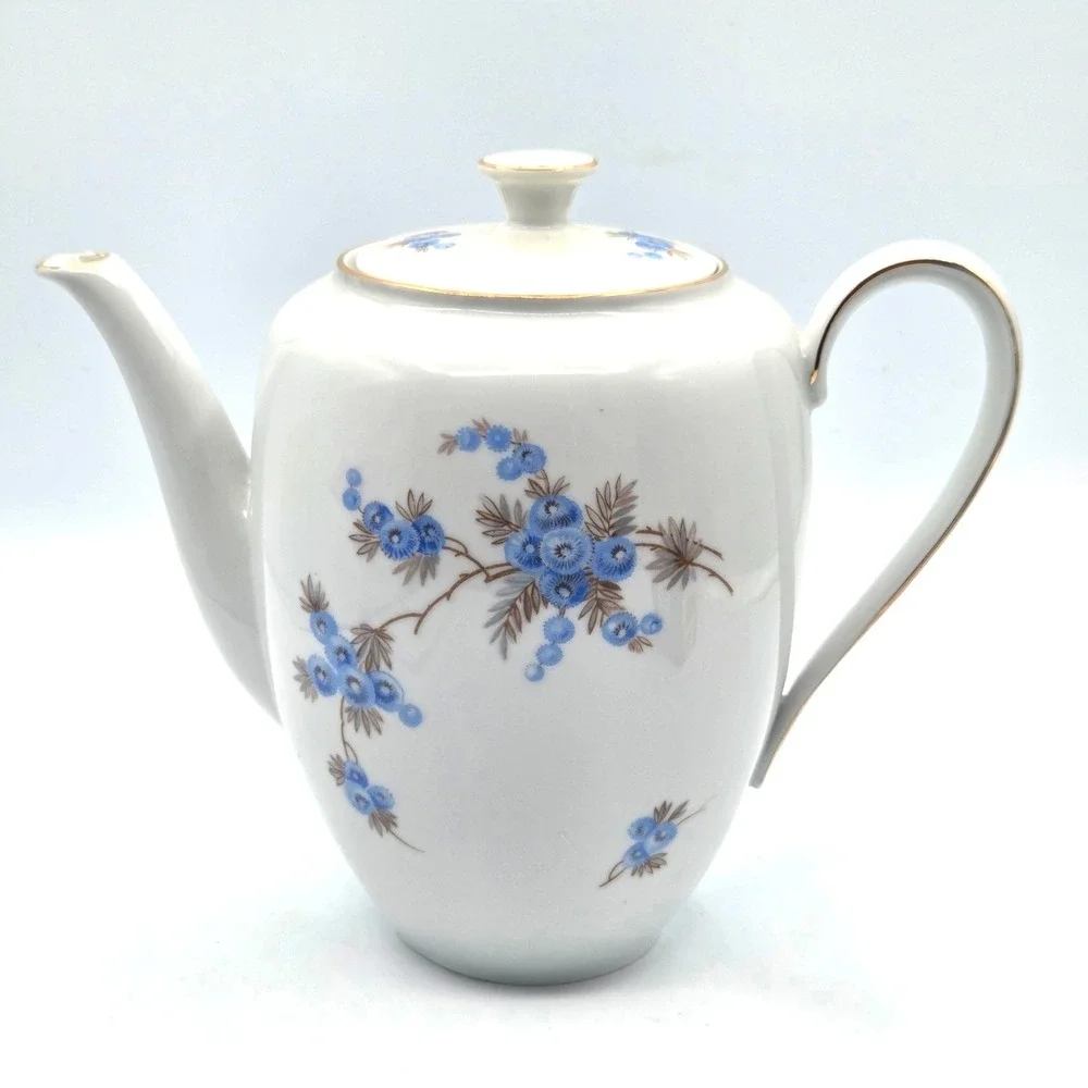VINTAGE Bavarian Fine China Porcelain TeaPot Delicate Blue Floral Gold‎ Trim